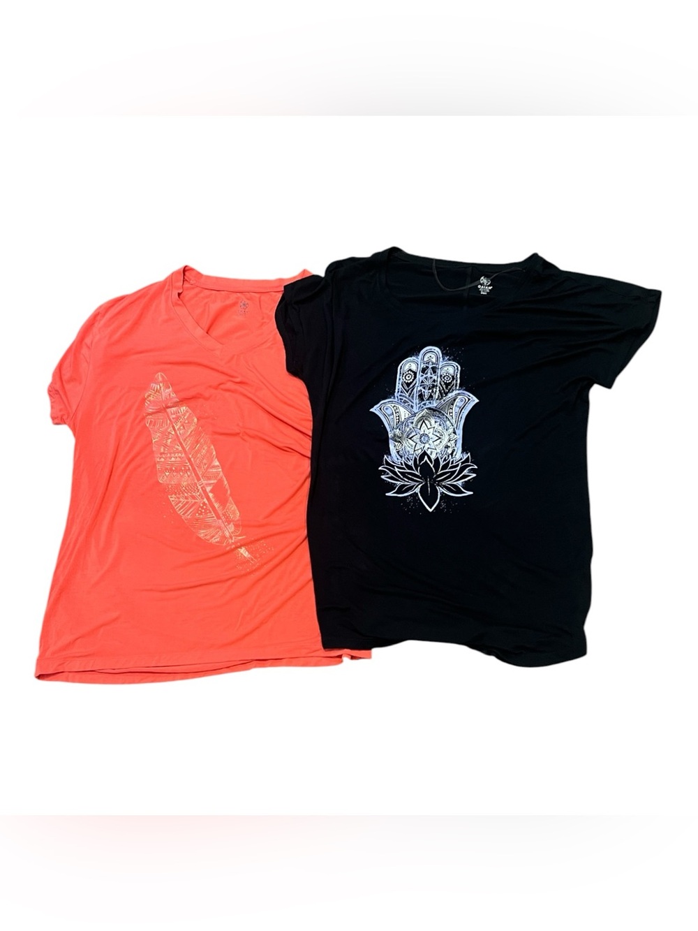 GAIAM Coral & Black Graphic Short Sleeve Tees - Feather and Hamsa Prints Size S